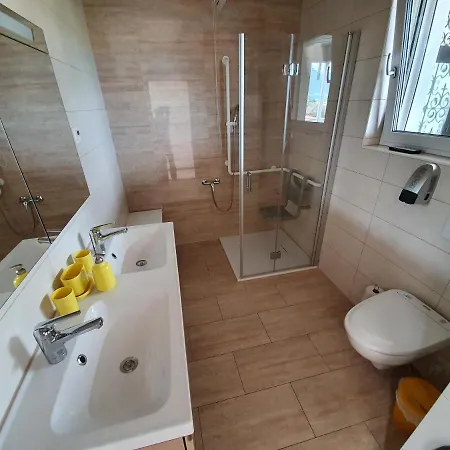 Ascona: San Carlo Attika 公寓 *